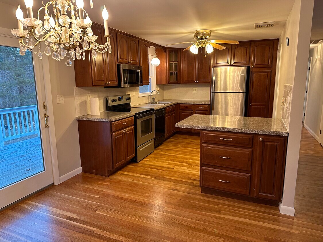 342 Woodland Dr, Hanover, MA 02339 House Rental in Hanover, MA