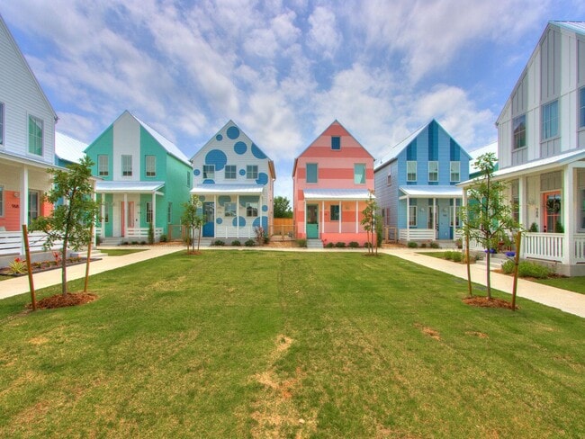 Building Photo - Incredible Brand New Luxury Home in the Wh...