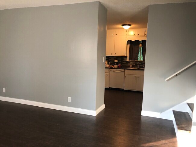 Foto del edificio - 3331 Gundy Dr