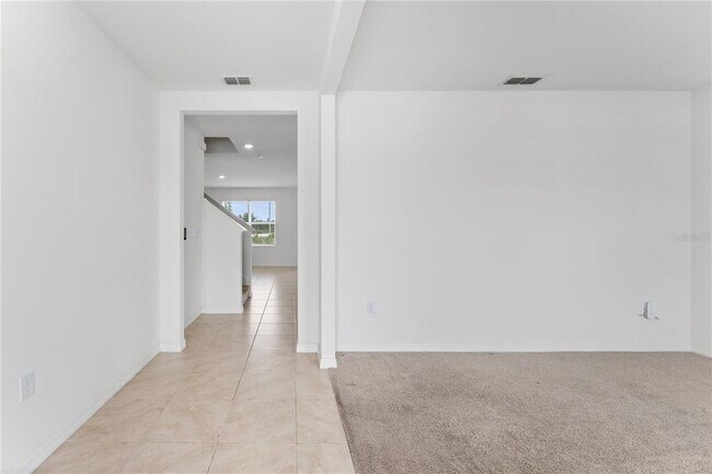 Foto del edificio - 5038 Foxglove Cir