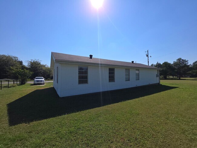 Foto del edificio - Newly Remodeled 2 bedroom 1 bath home