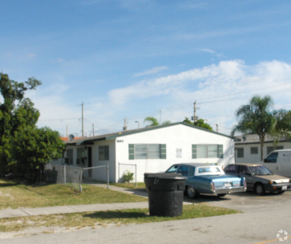 Building Photo - 801-805 NW 10th St