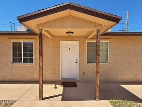 Building Photo - 13373 Greendale