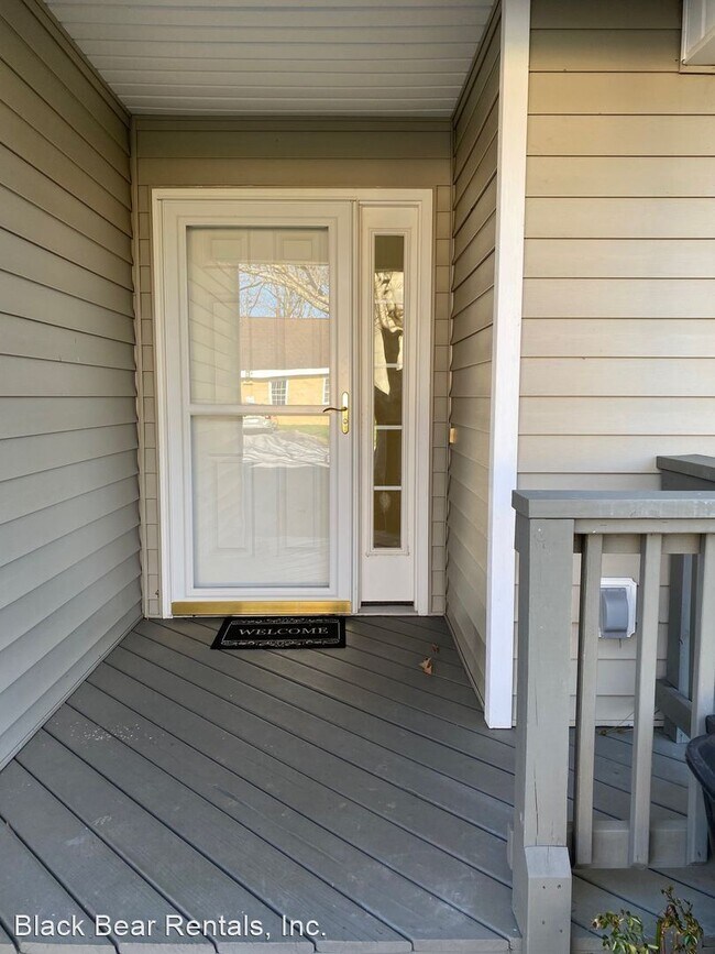 Foto del edificio - 2 br, 2.5 bath House - 165 Farm Lane