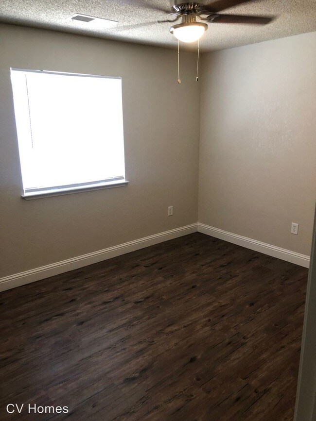 Foto del edificio - 3 br, 2 bath House - 762 E. Myrtle Ave.