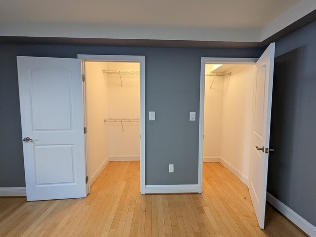 Bedroom Walk-In Closets - 70 S Munn Ave