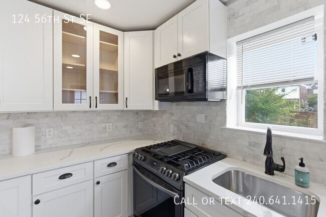 Foto del edificio - 124 56th St SE