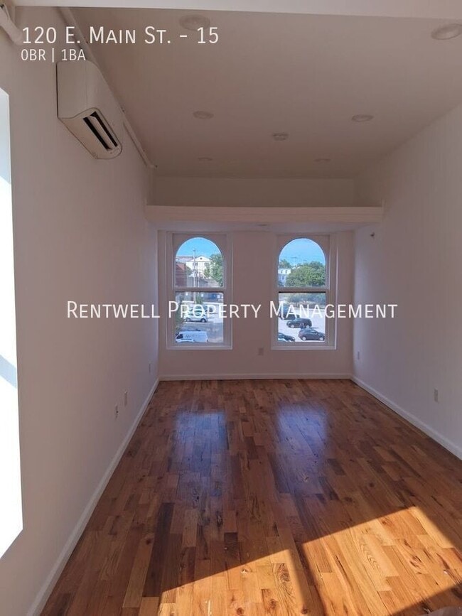 Photo - 120 E Main St Apartment