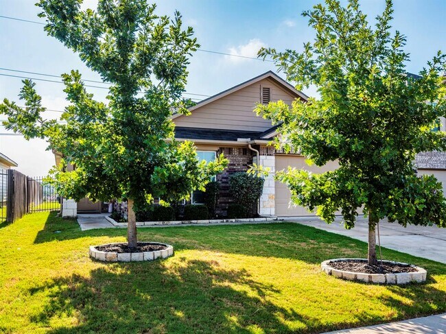 Building Photo - 217 Rusk Bluff Ave