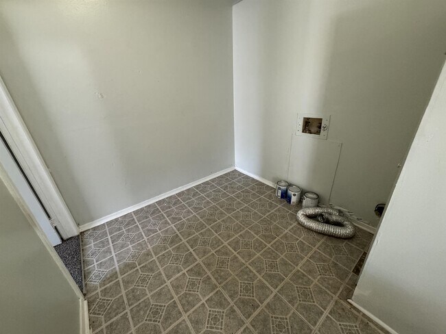 Foto del edificio - 709 NW 87th St