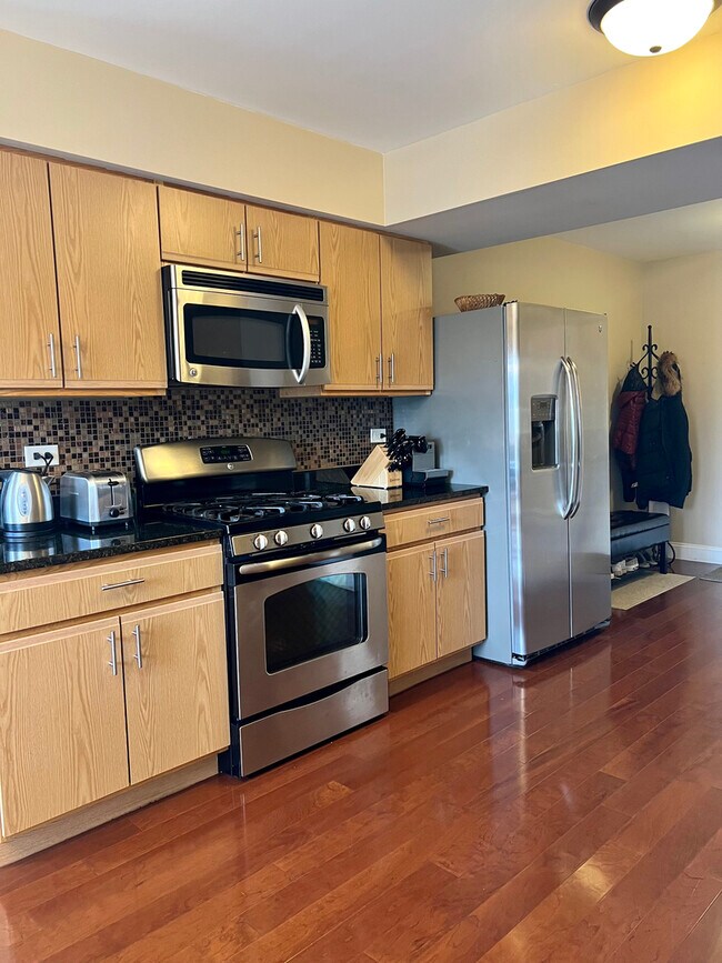 Building Photo - 16613 Willow Walk Dr