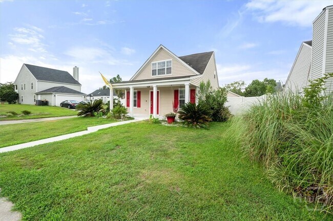 Building Photo - 17 Bushwood Dr