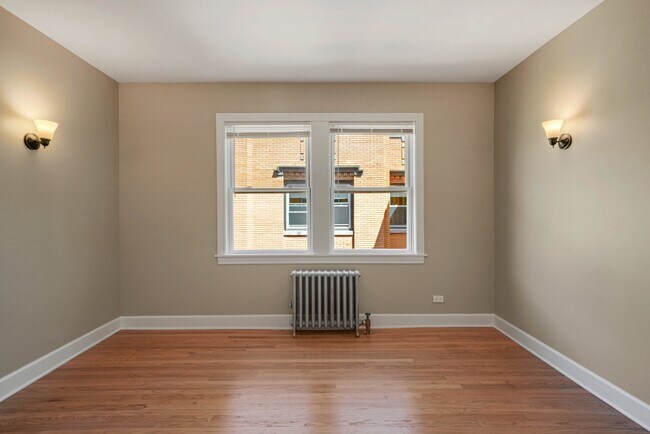 Foto del edificio - 1921 Grove Ave