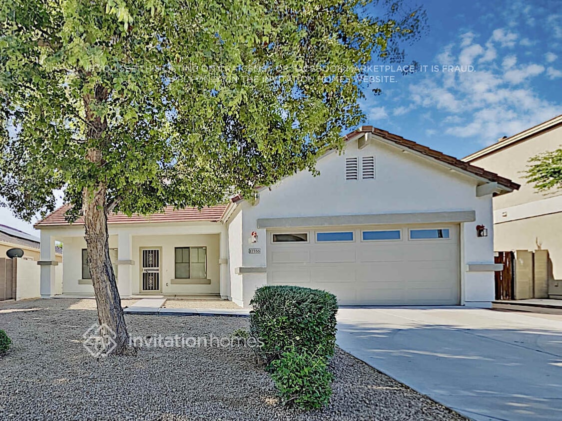 Foto principal - 17755 W Maui Ln