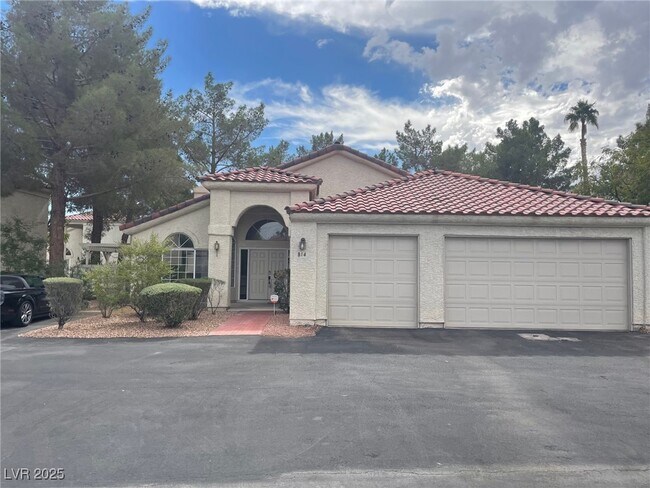 Foto del edificio - 814 Sea Pines Ln