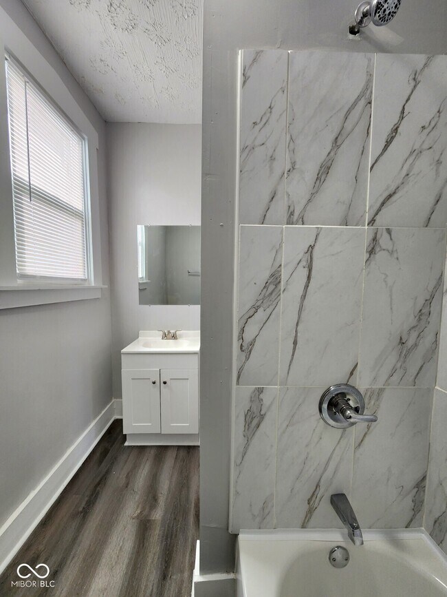 Foto del edificio - 133 W Hendricks St