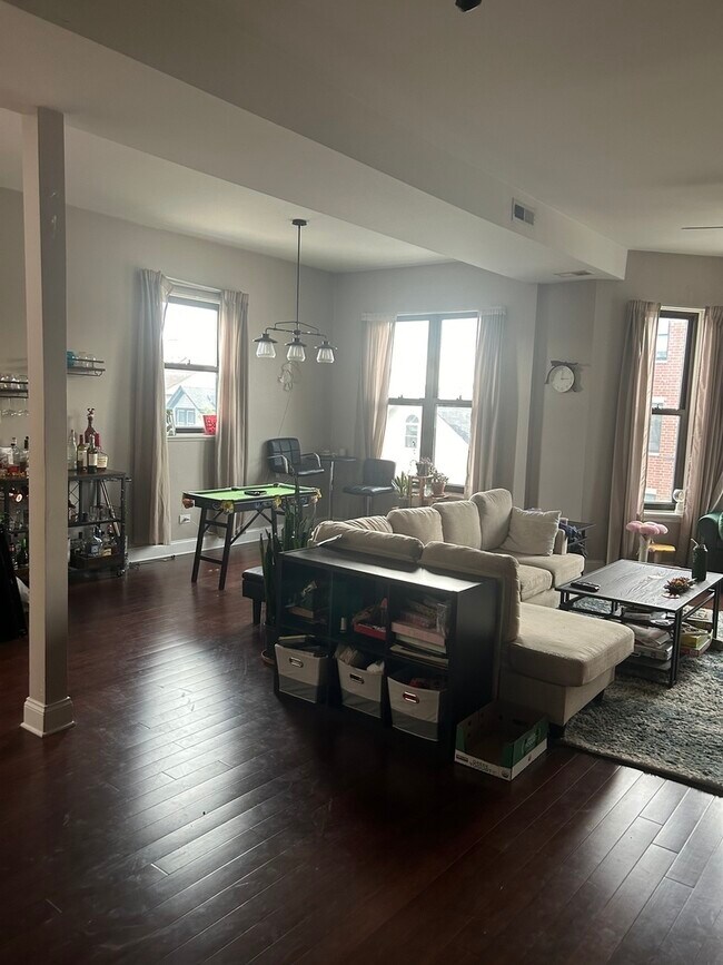 Foto del edificio - 2816 N Lincoln Ave