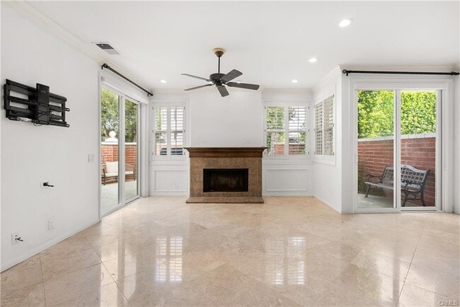 Foto del edificio - 6121 Greenbrier Dr