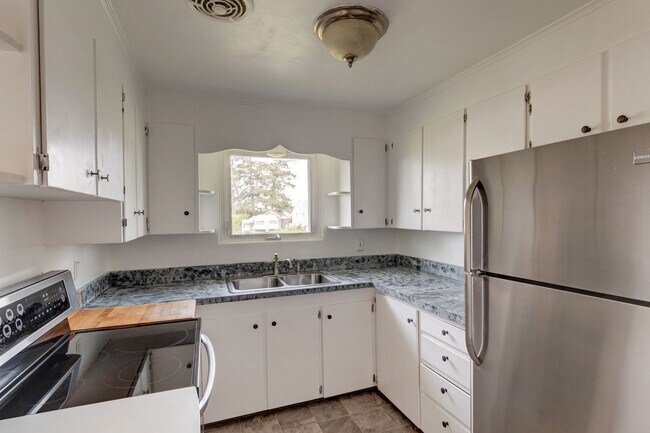 Foto del edificio - 2 Bedroom Pet Friendly Rambler in Town