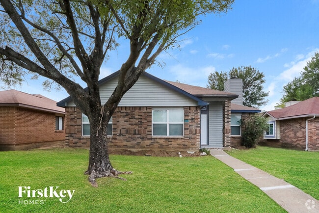 Building Photo - 1620 Hunterwood Dr