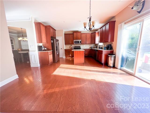 Foto del edificio - 2003 Fallondale Rd