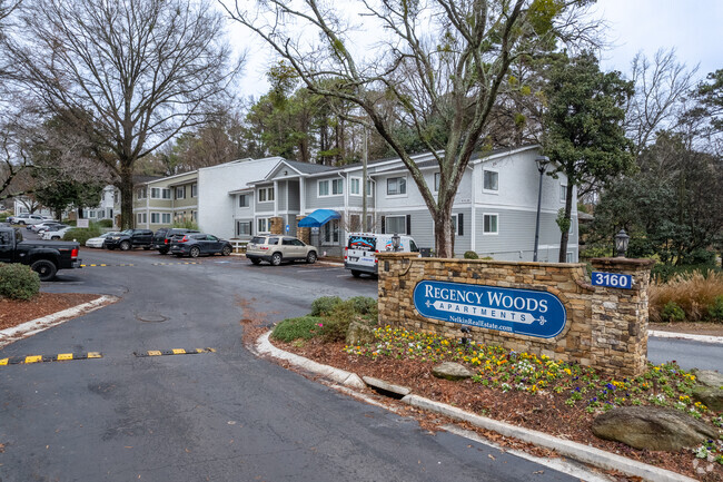 Building Photo - Regency Woods