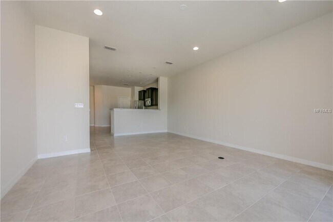 Building Photo - 1017 Pavia Dr