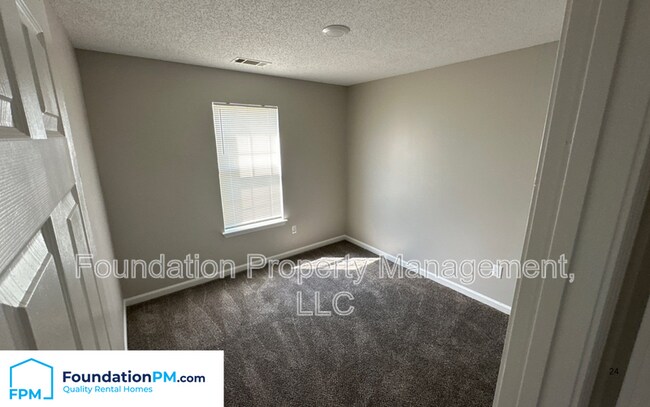 Foto del edificio - 5948 Cottage Hill Dr