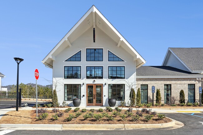 Building Photo - Upland Emerson