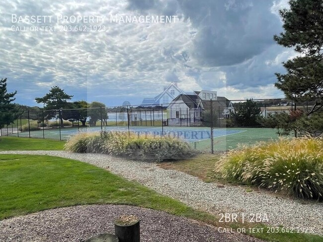 Building Photo - 1115 Windward Rd