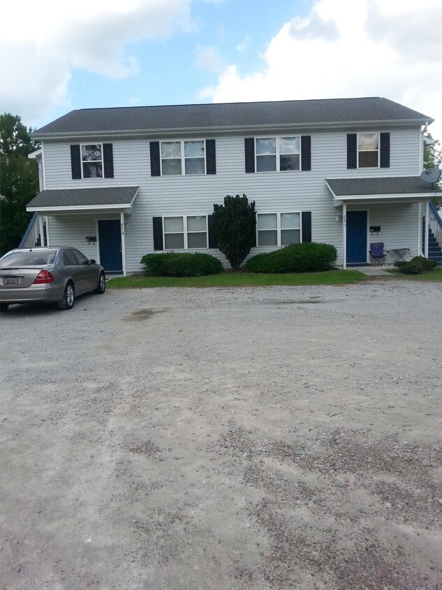 4277 Thomas St, Loris, SC 29569 Room for Rent in Loris, SC