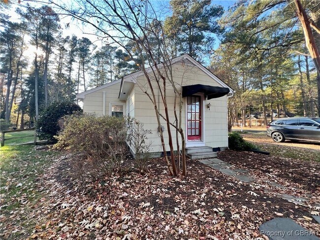 Foto del edificio - 645 Rappahannock Dr
