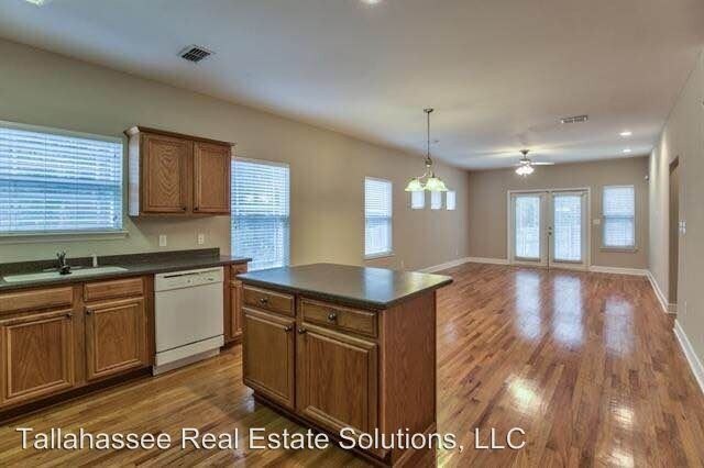 Foto del edificio - 3 br, 2 bath Apartment - 2217 Delta Lane