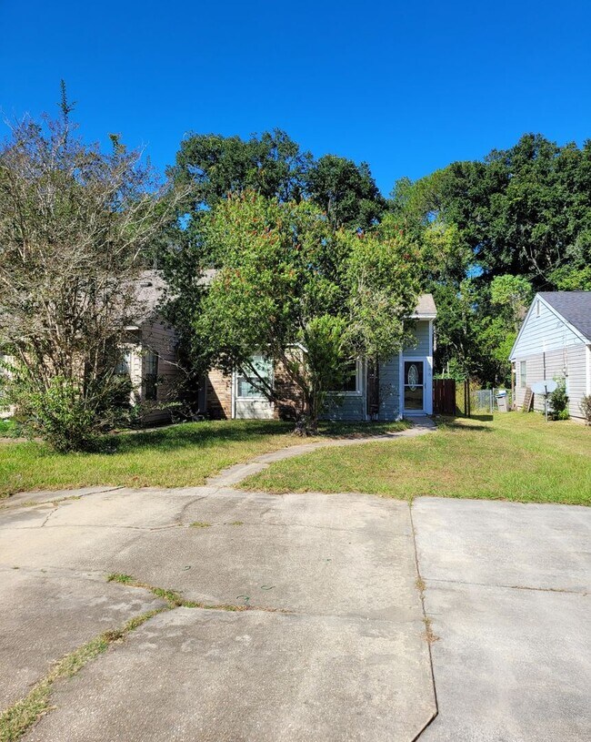 Foto del edificio - 8286 Kause Rd Pensacola, Fl: February Move...