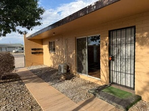 Building Photo - 1955 E 8th St