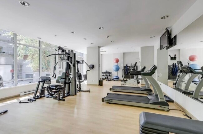 Photo du bâtiment - 1088 Richards St