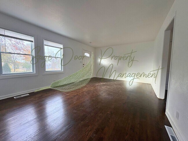 Foto del edificio - 5 BEDROOM IN INDEPENDENCE!!!