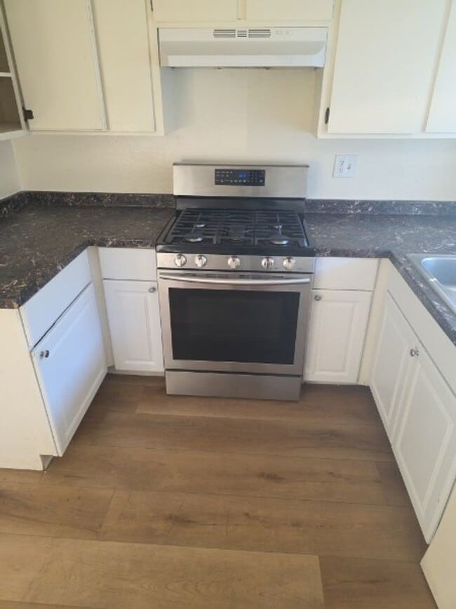 Building Photo - 8778 Lomita Dr