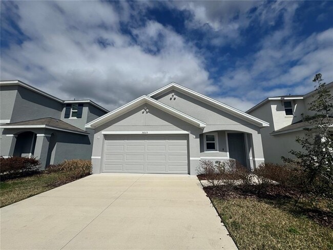 Building Photo - 36015 Sunflower Hl Dr