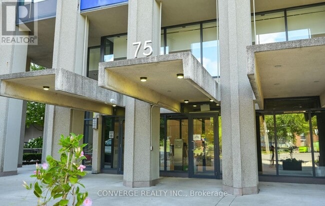 Building Photo - 75-275 The Donway W
