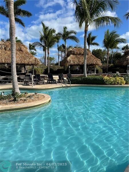 Foto del edificio - 10400 Overseas Hwy
