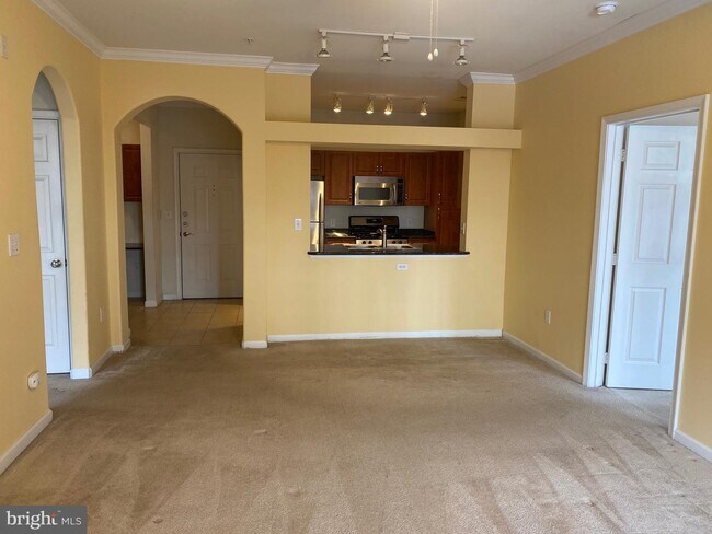 Foto del edificio - Spacious and open 2-bedroom, 2-bathroom co...