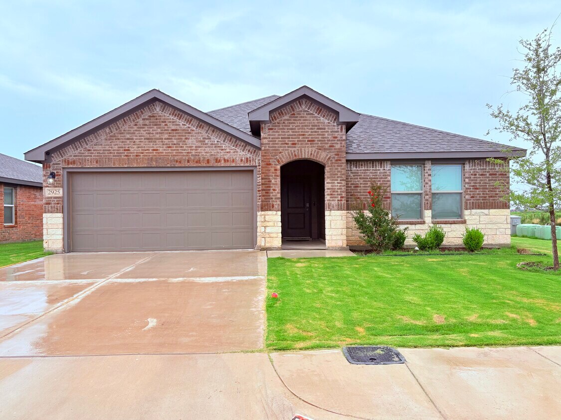 Foto principal - 2925 134th St