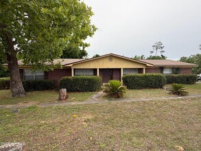 Building Photo - 233 S Jan Dr