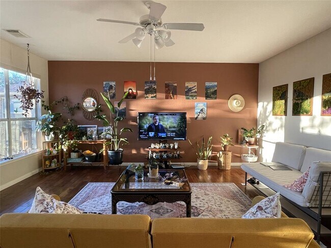 Building Photo - 7406 W Magic Mountain Ln