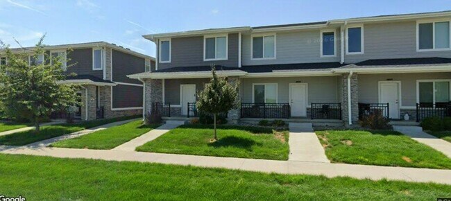 Foto del edificio - 3BR 2.5ba Townhome in Waukee, IA, available July 6th!