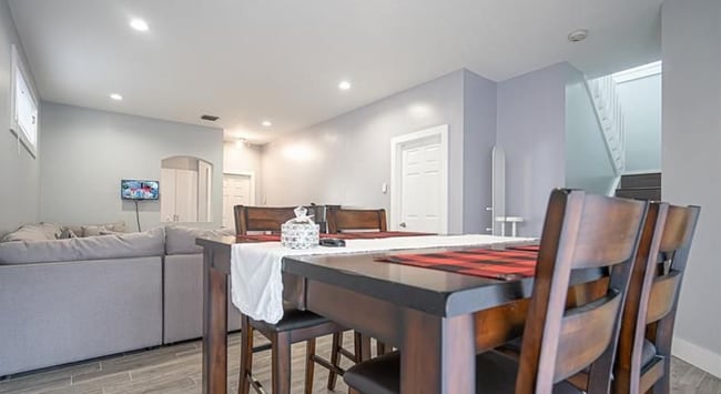 Foto del edificio - 11250 Tradewind Way