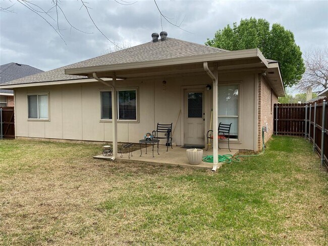 Foto del edificio - 317 Texas Dr
