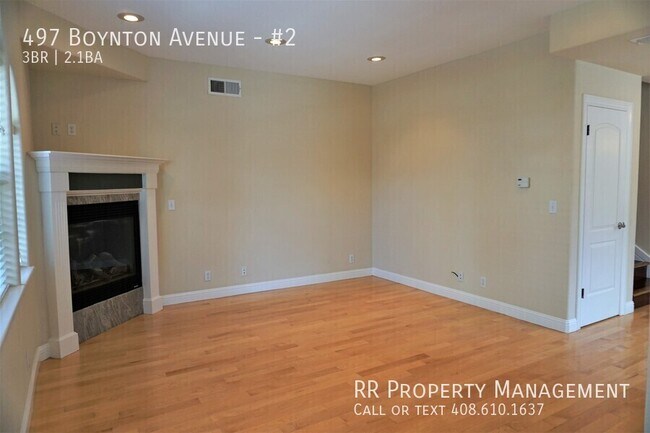 Foto del edificio - Contemporary Townhouse in Central Location!