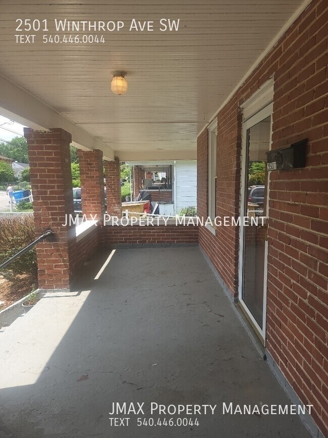 Foto del edificio - 2501 Winthrop Ave SW